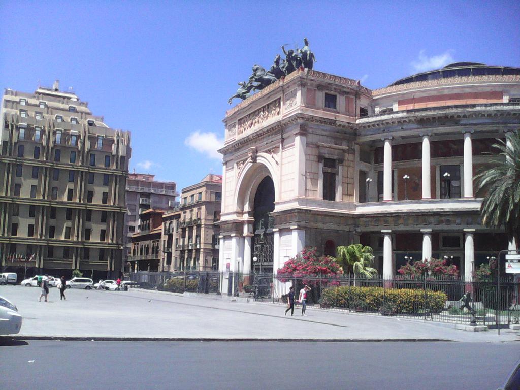 Palermo Centrale Exterior photo